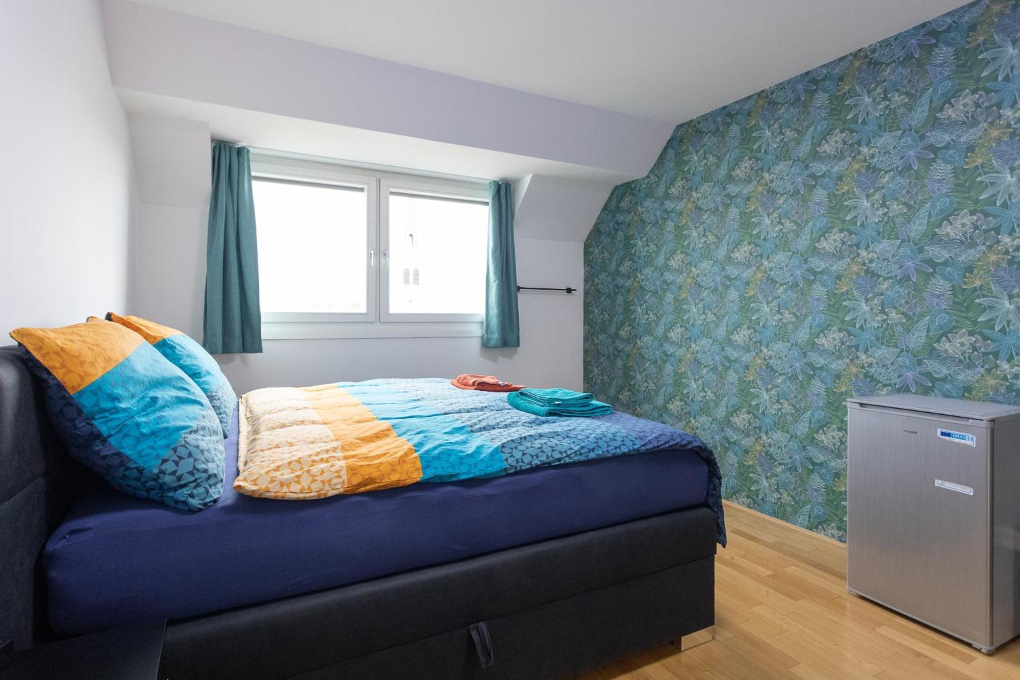 Private Room With Ac- Microwave, Personal Fridge & Metro Access - 7 Min To Center Vienna Exterior photo