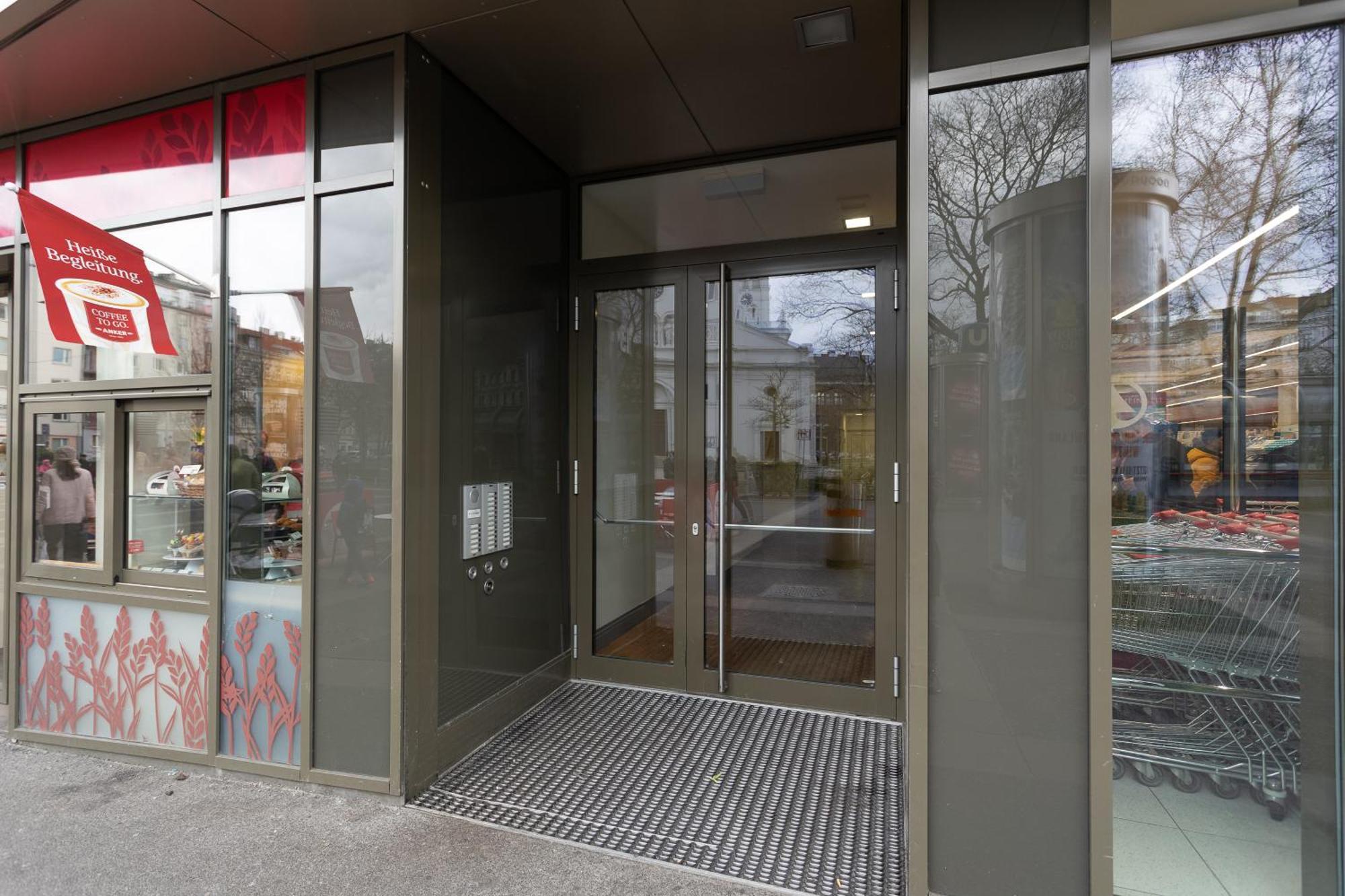 Private Room With Ac- Microwave, Personal Fridge & Metro Access - 7 Min To Center Vienna Exterior photo